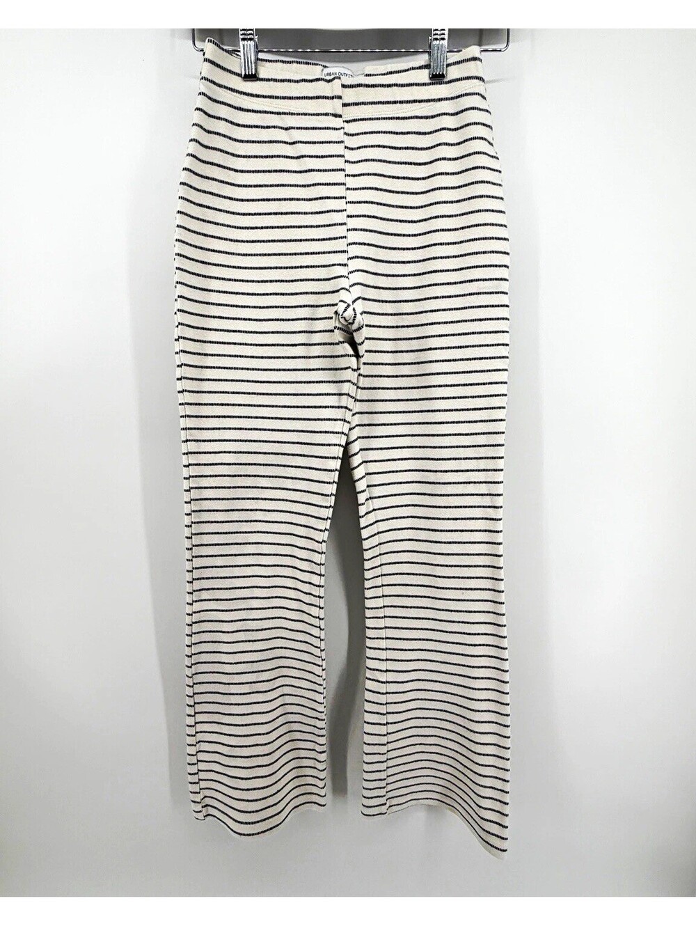 Urban Outfitters Women’s White/Black Striped Knit Dress Pants Stretch